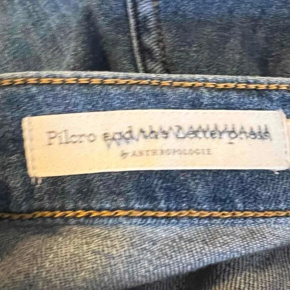Anthropologie Pilcro Denim Pleated Raw Hem High Waist Relaxed Mom Shorts Size 32