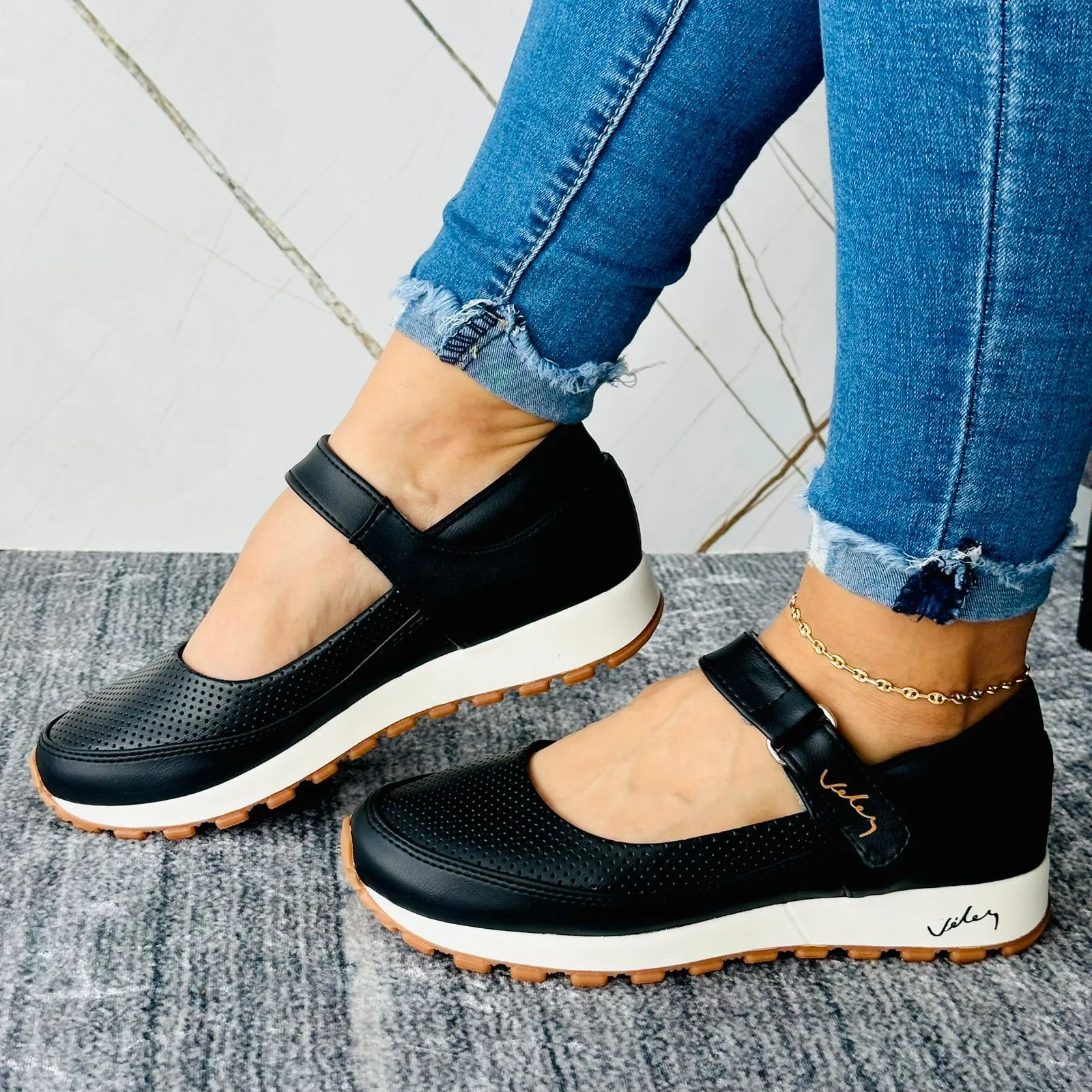 Balance Step- Orthopedic Shoe