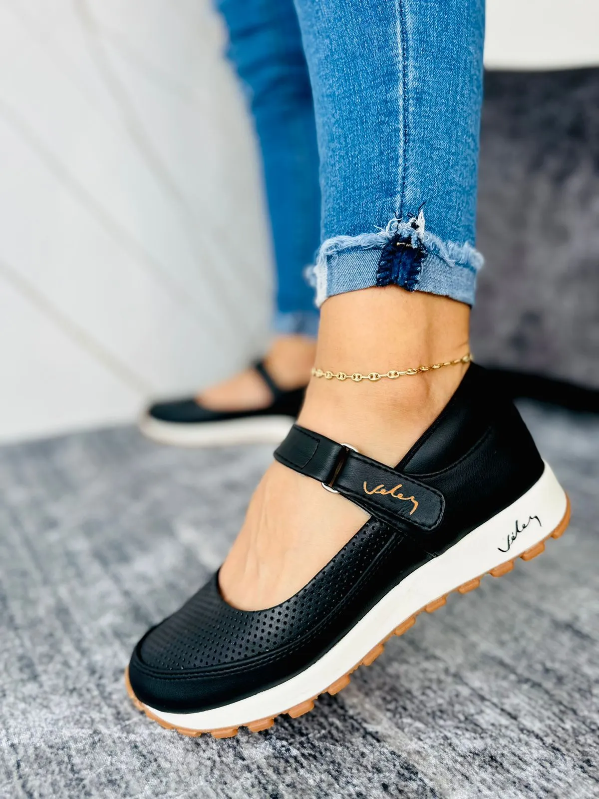 Balance Step- Orthopedic Shoe