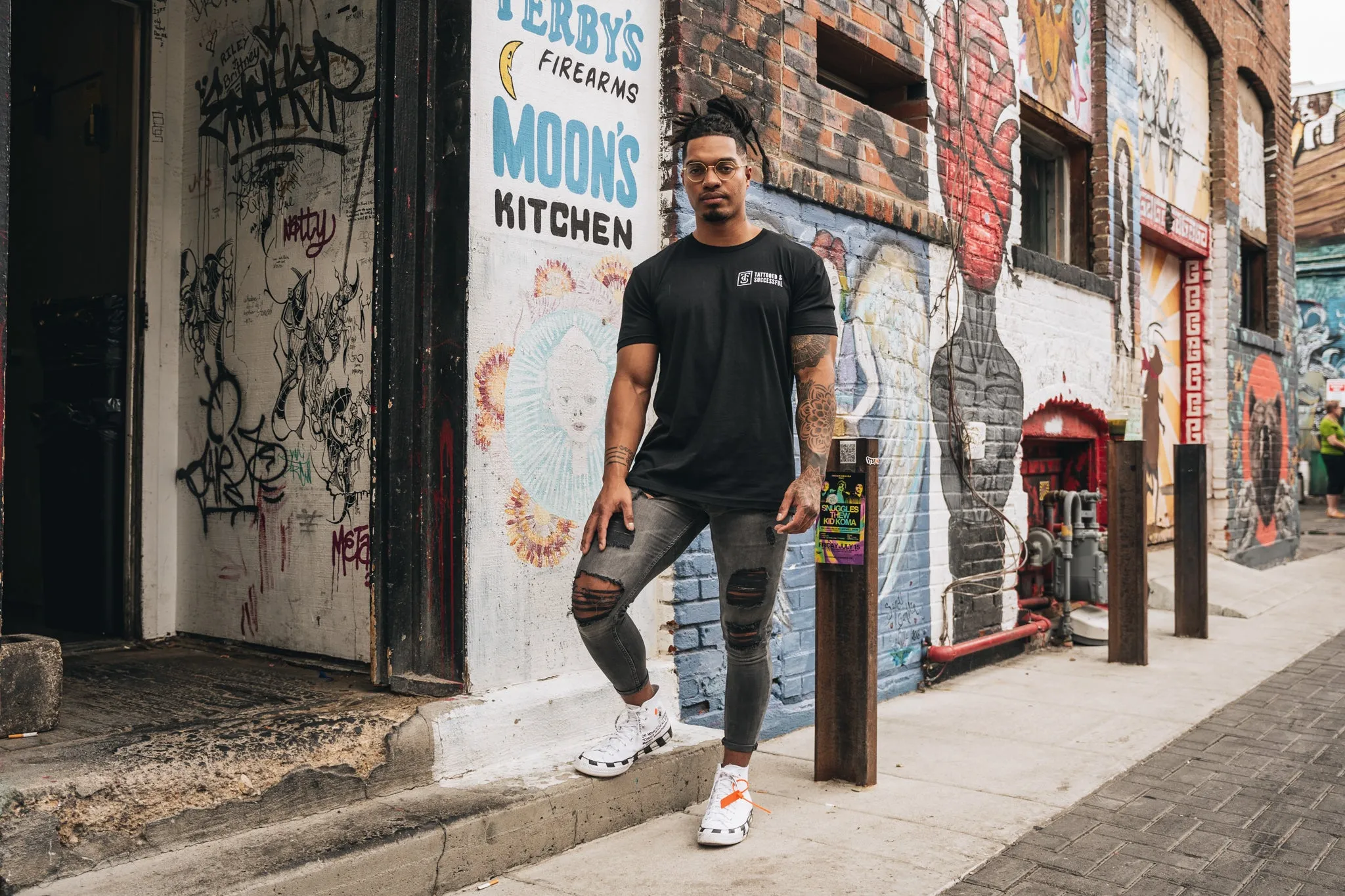 Big Logo T-Shirt - Black