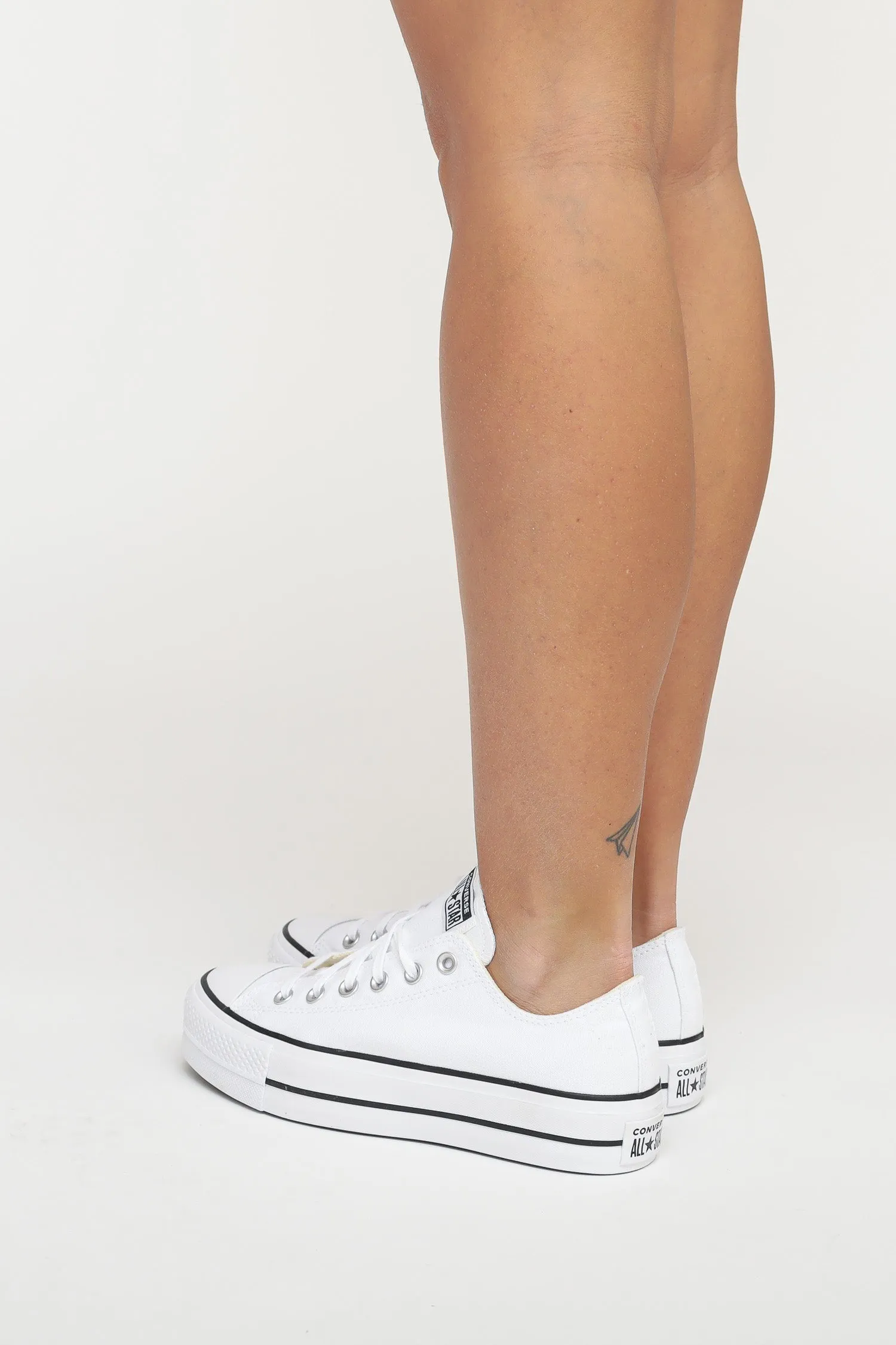 Chuck Taylor All Star Platform Canvas Low Top - White