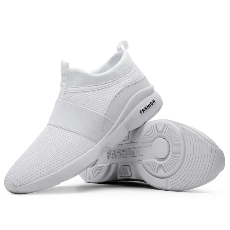 Comfortable breathable sporty low shoes