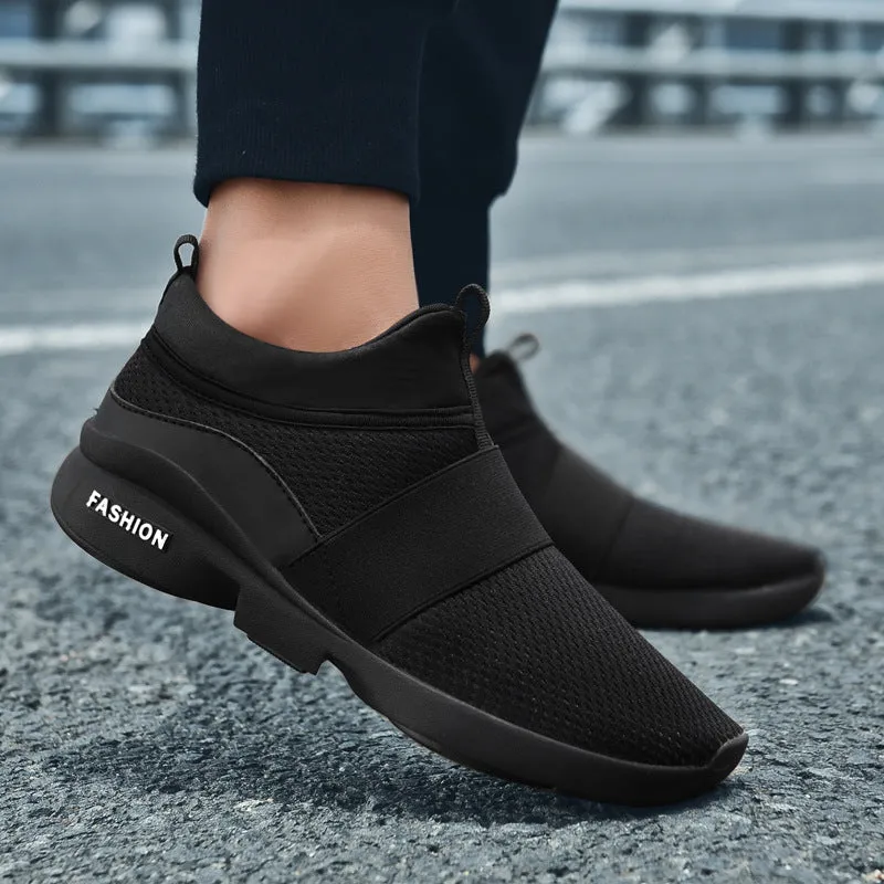 Comfortable breathable sporty low shoes