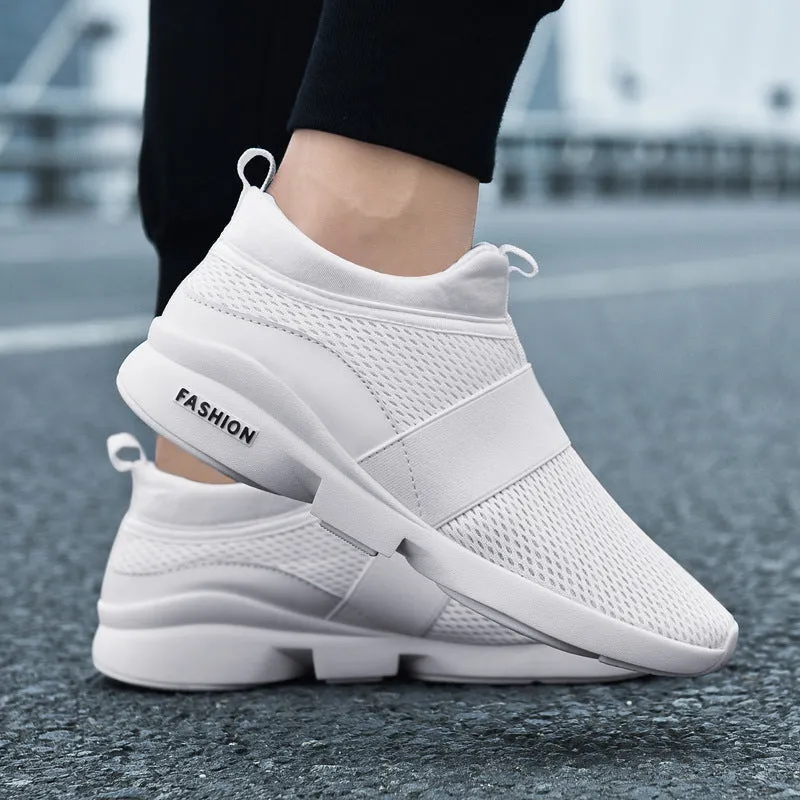 Comfortable breathable sporty low shoes
