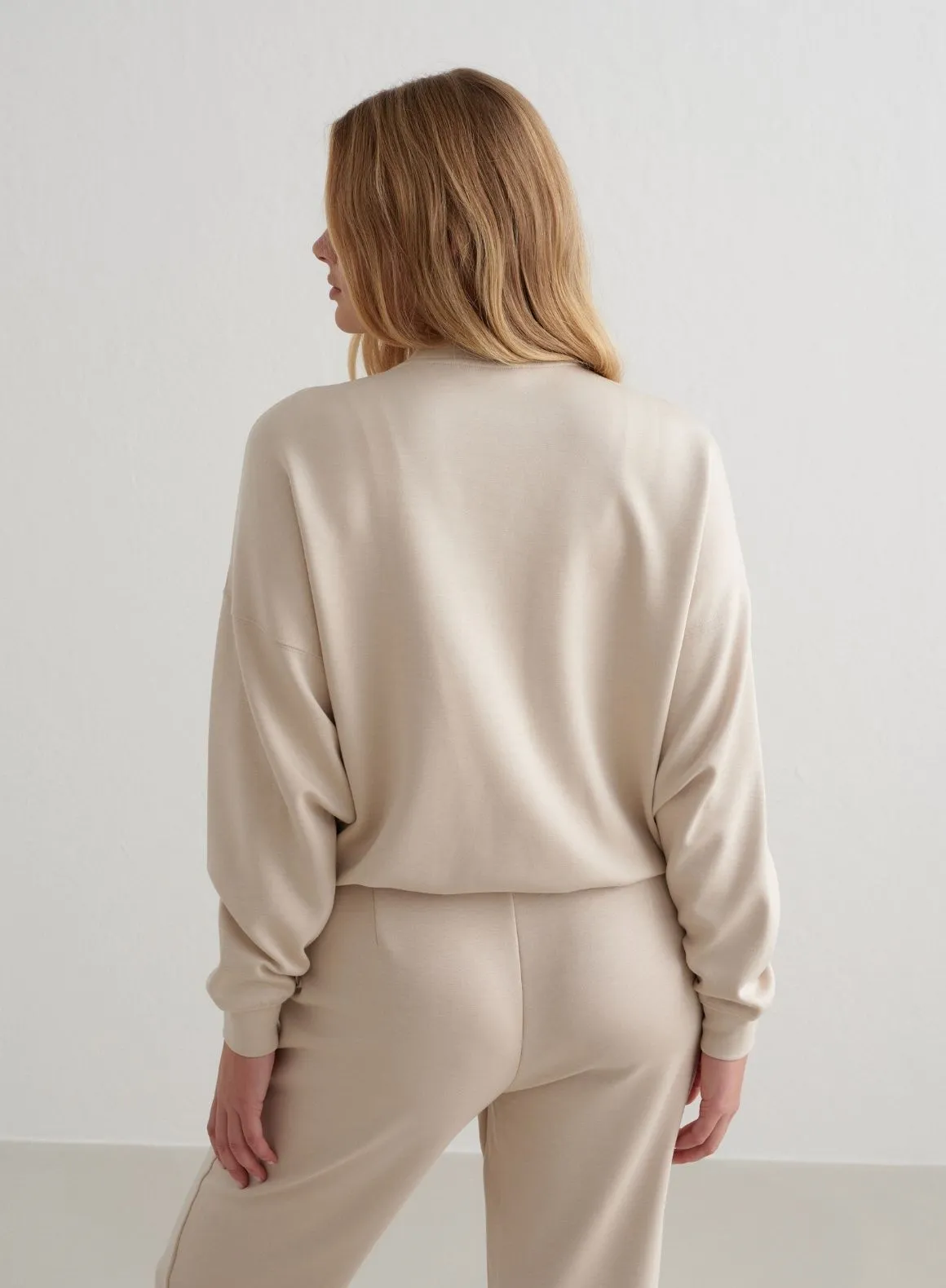 Comfy Modal Sweatshirt | Cafe Au Lait