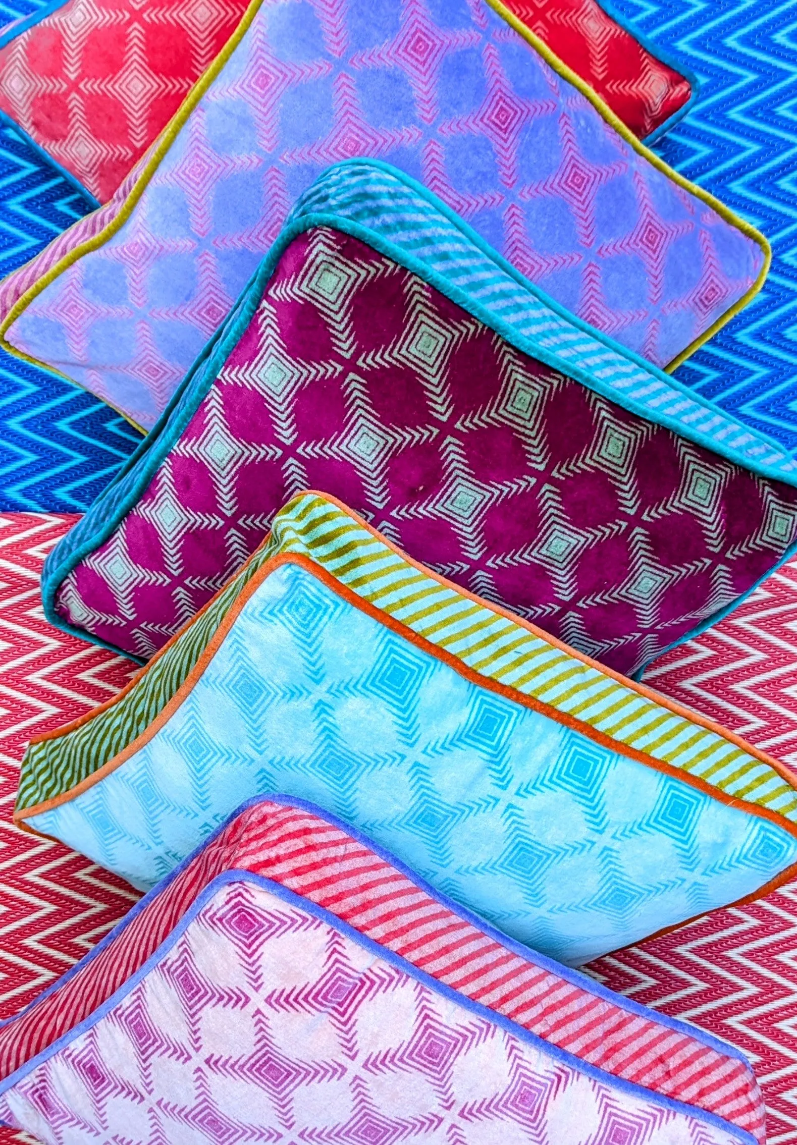 Cotton velvet geometric seat cushion