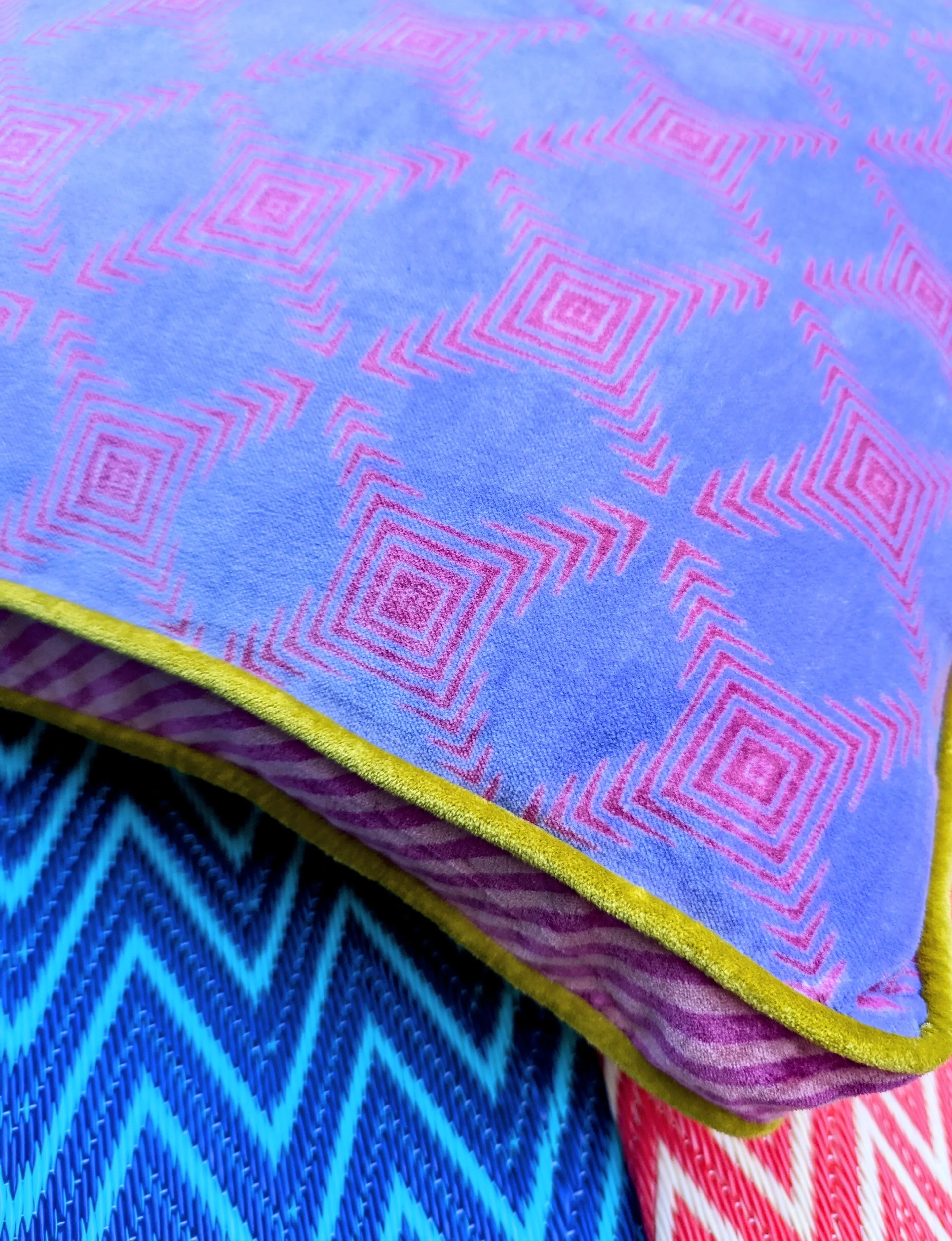 Cotton velvet geometric seat cushion