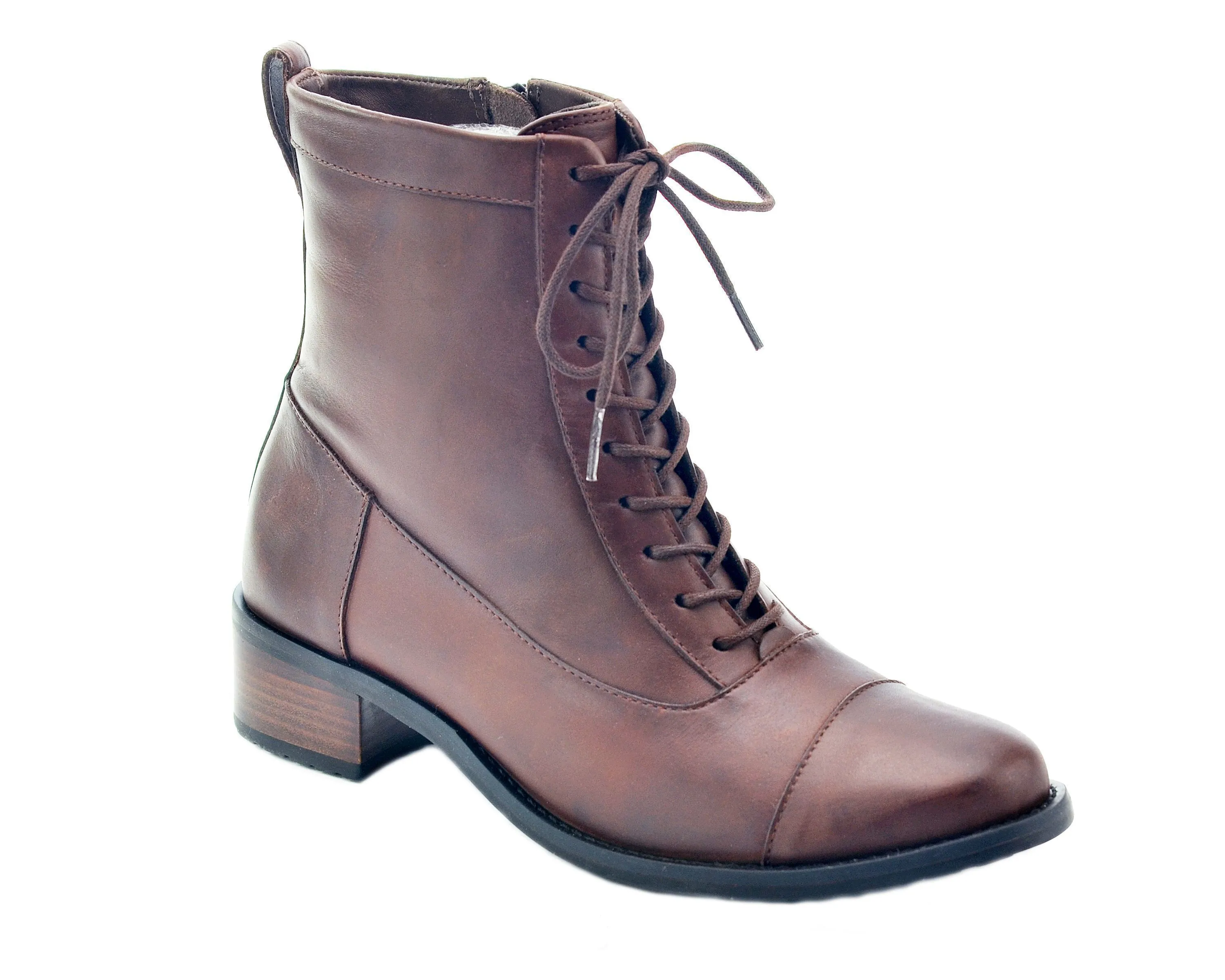 Explorer Lace up boot
