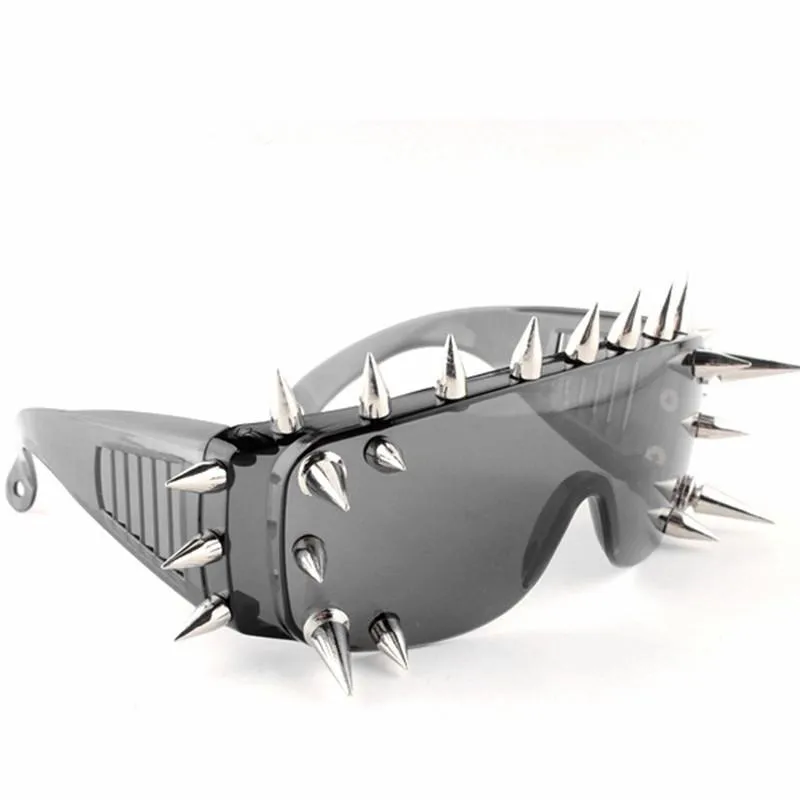 Fashion Trend Rivet Sunglasses