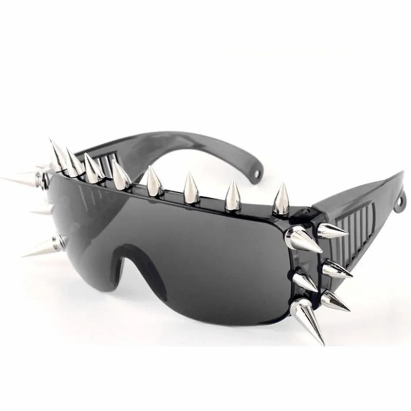 Fashion Trend Rivet Sunglasses