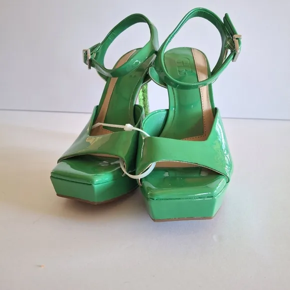 Green Size 5.5 Square Toe Gianni Bini Patent Barbie Tapered Flare‎ Heel