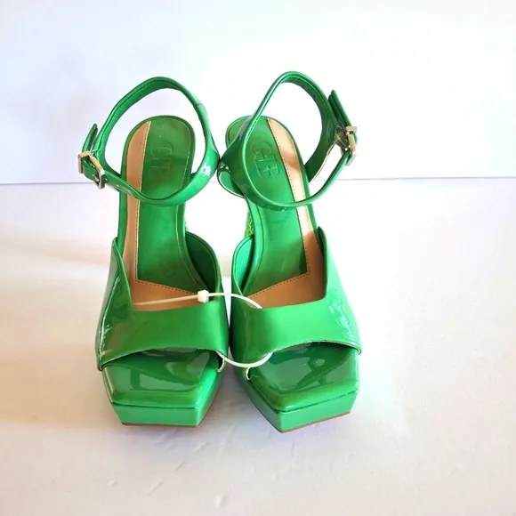 Green Size 5.5 Square Toe Gianni Bini Patent Barbie Tapered Flare‎ Heel