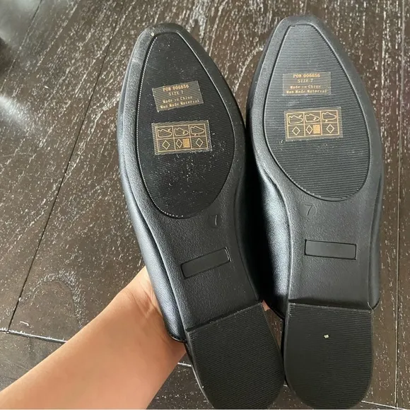 Journey Collection Vegan Leather Slip On Classic‎ Mules Black NWOT Size 7