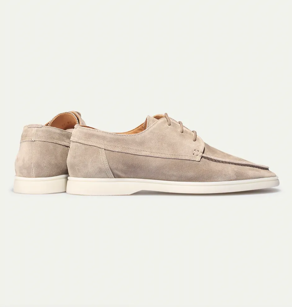 Luxurious and trendy leather loafers for men with elegance