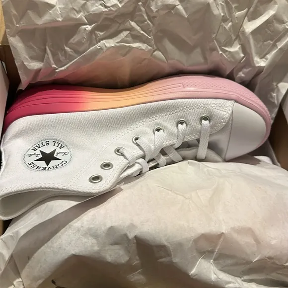 NWT Converse Chuck Taylor All Star Move Platform Brig white/stardust lilac