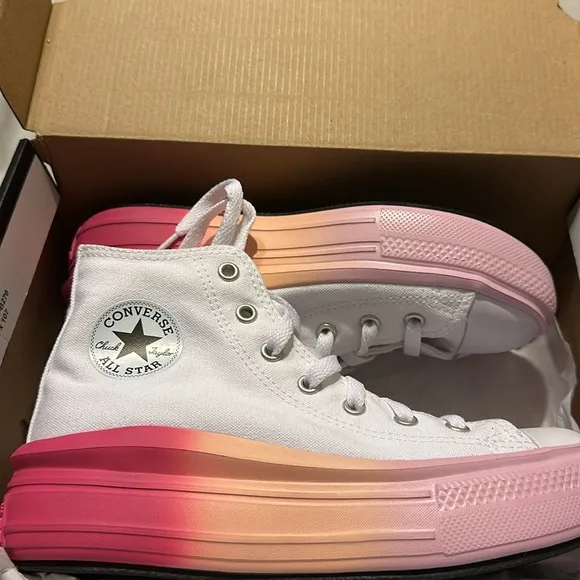NWT Converse Chuck Taylor All Star Move Platform Brig white/stardust lilac