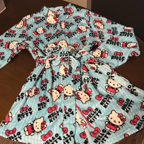 NWT Pant &amp; Robe Adult Hello Kitty Sanrio Pants (M) &amp; Robe (XL) Kawaii Plush NEW