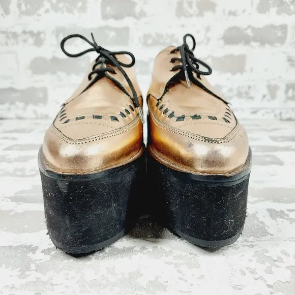 Paddington Gold Leather Almond Toe Lace up High Platform Lace Up Oxford E20