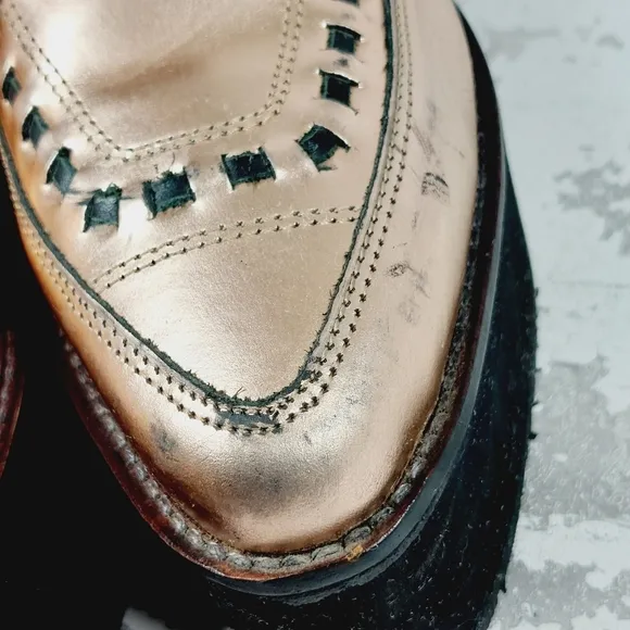 Paddington Gold Leather Almond Toe Lace up High Platform Lace Up Oxford E20