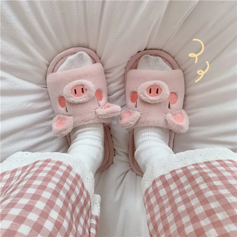 PINK/WHITE PIGGY PLUSH SLIPPERS UB2765