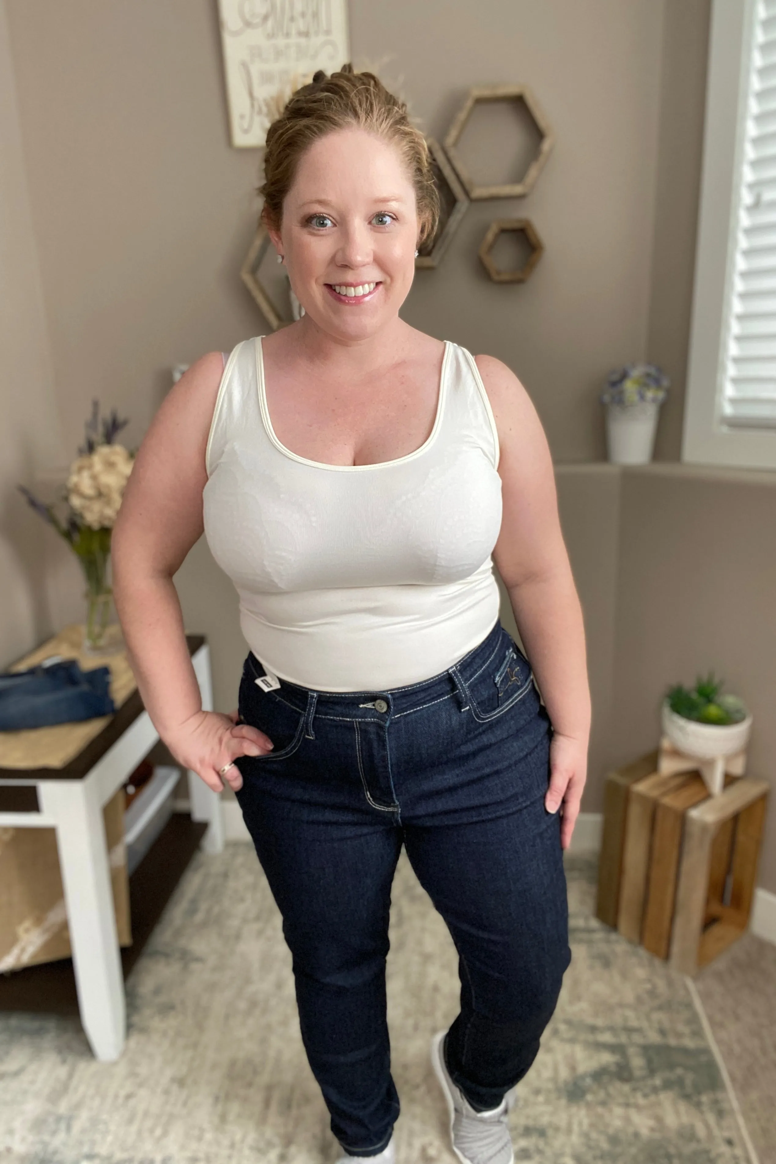 Scoop Neck Seamless Tank Top in Ivory