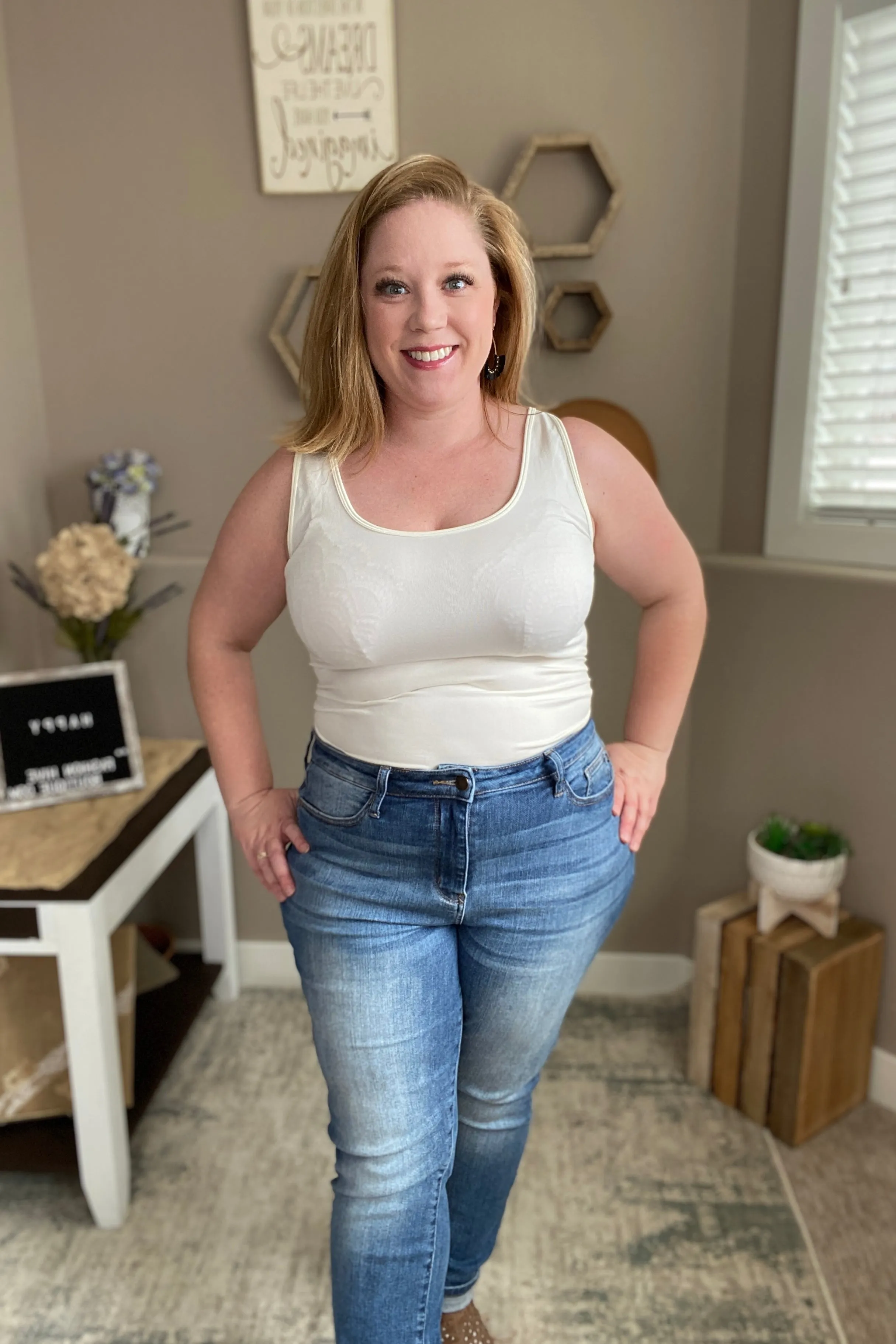 Scoop Neck Seamless Tank Top in Ivory