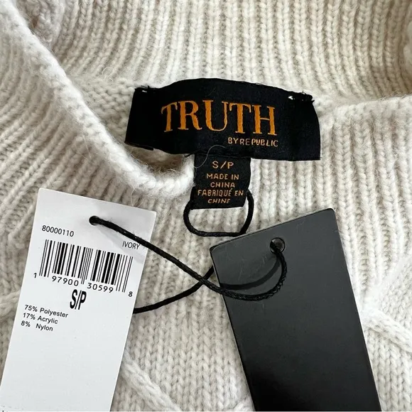 TRUTH By Republic Knit Sweater Size Small Mock Neck Cozy Comfy Ivory Cream