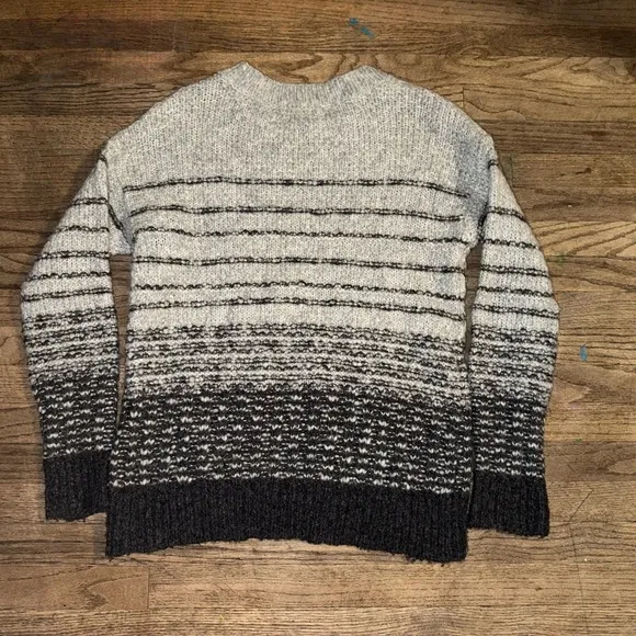 Vince XS Gray &amp; Black Gradient Sweater - Cozy Winter Wardrobe Essential