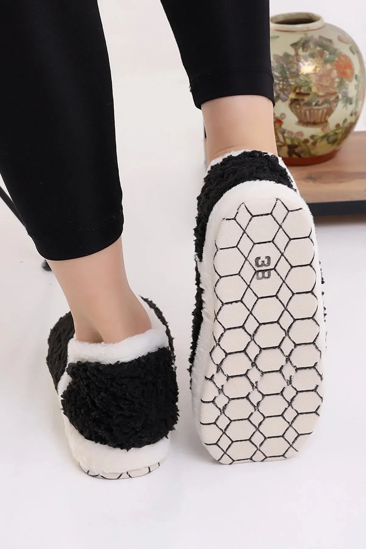 Women's Plush Winter Slippers Home Boots Fluffy 36-40 Black