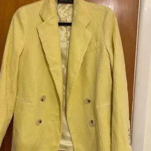 ZARA CORDUROY YELLOW DOUBLE BREASTED JACKET/BLAZER